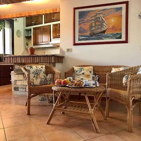 Dimora La Conchiglia アパート ブッジェッル